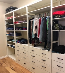 Walk-in Closet Organizers Colors